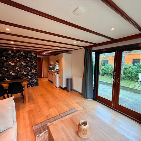 シャレー Modern Veluwe Wooden With Private Garden - Forest And Sauna Nearby *